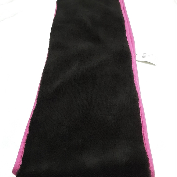 Calvin Klein Infinity loop scarf - Picture 5 of 6